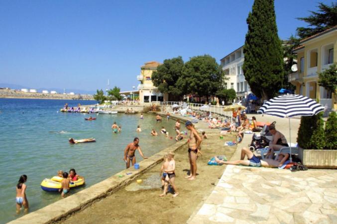 Hotel Adriatic Omišalj Εξωτερικό φωτογραφία